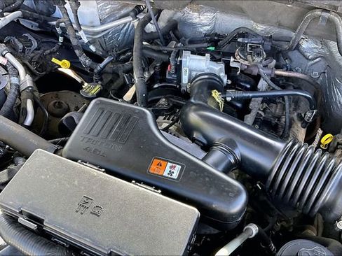 Used 2010 Ford F150 XLT image 30