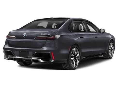 New 2026 BMW 740i xDrive w/ Executive Package image 2