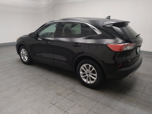 Used 2020 Ford Escape SE FWD image 3