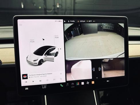 Used 2018 Tesla Model 3 Long Range RWD image 35