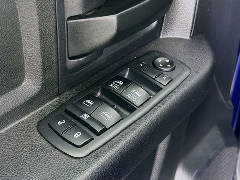 Used 2016 RAM 2500 Tradesman w/ Chrome Appearance Group image 18