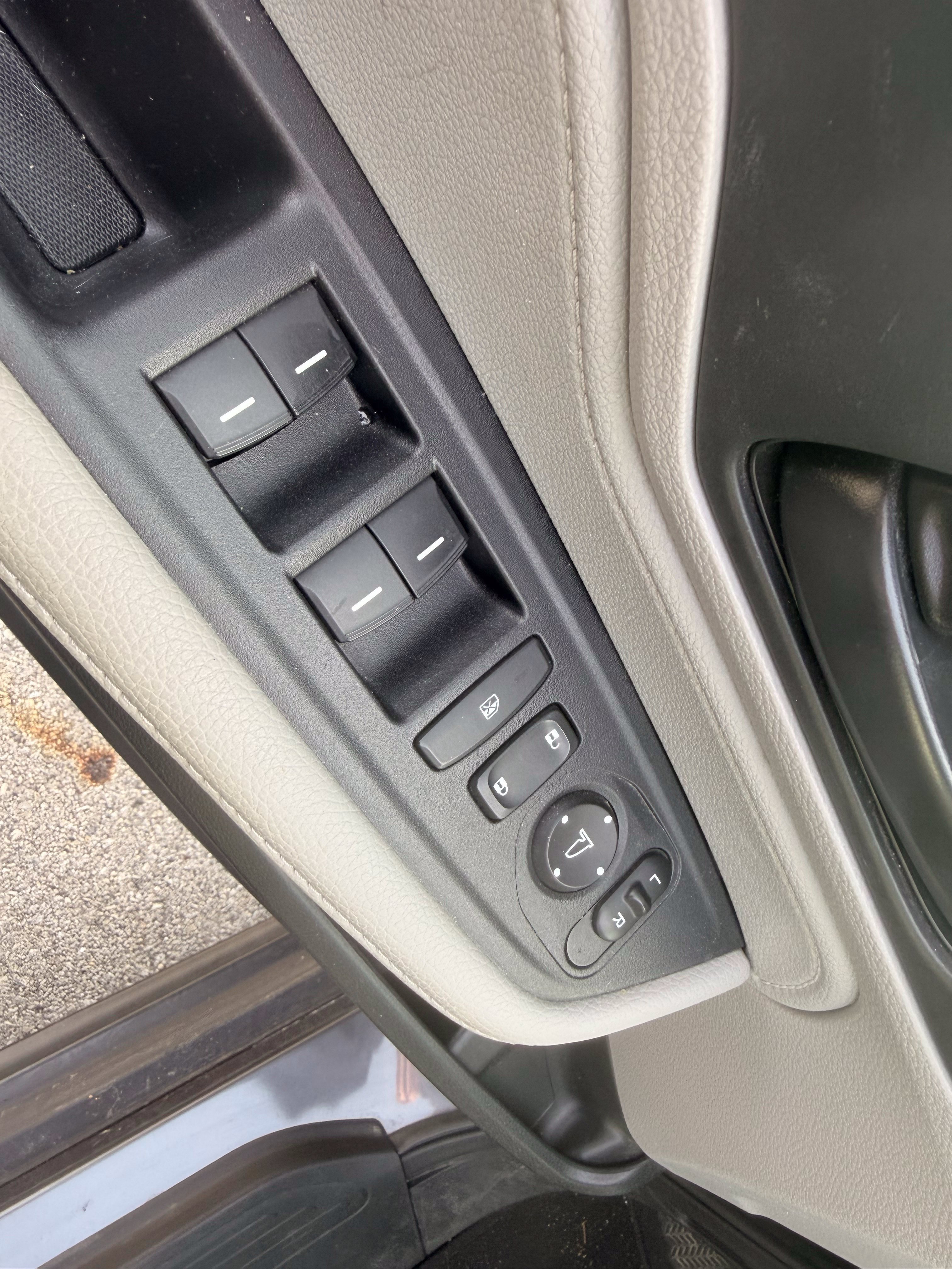 Used 2018 Honda Odyssey EX-L image 11