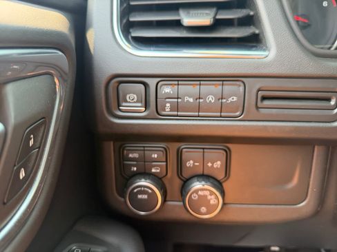 Used 2022 Chevrolet Tahoe LS AWD/4WD image 29