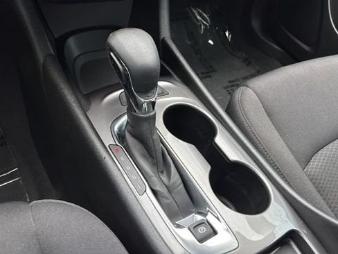 Used 2023 Chevrolet Malibu LS FWD image 29