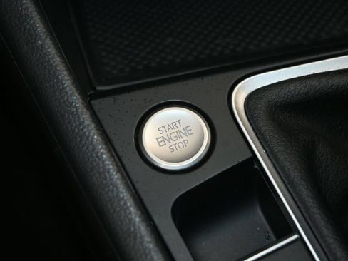 Used 2024 Volkswagen Jetta SE FWD image 15