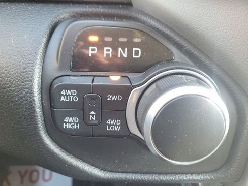 Used 2020 RAM 1500 Big Horn AWD/4WD image 32