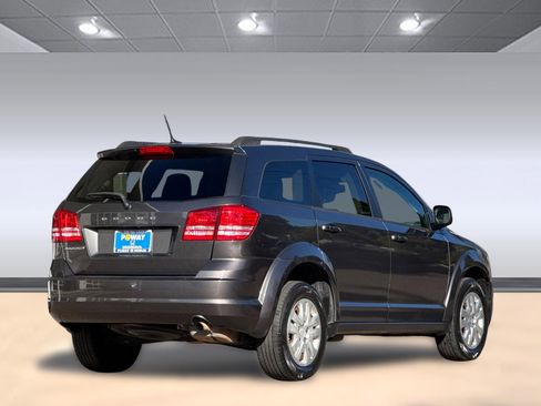 Used 2016 Dodge Journey SE w/ Flexible Seating Group image 8