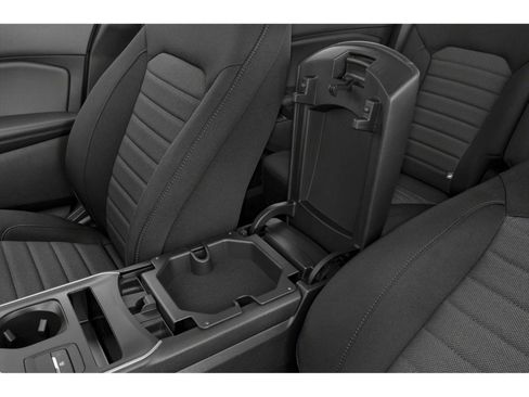 Used 2021 Ford Edge SE image 9