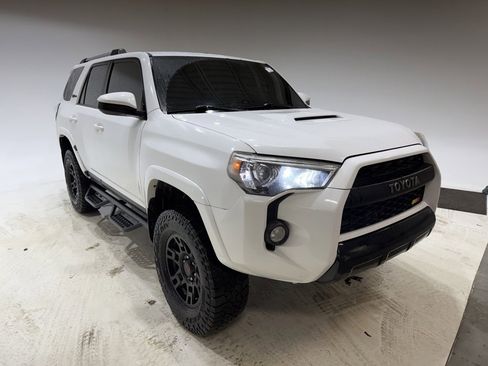 Used 2016 Toyota 4Runner TRD Pro image 3