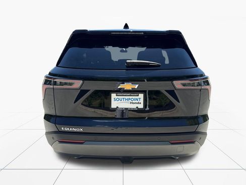Used 2025 Chevrolet Equinox LT FWD image 7