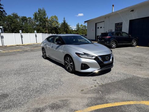 Used 2021 Nissan Maxima 3.5 SV w/ Floor Mat Group image 5