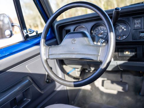 Used 1992 Dodge D/W Truck 250 image 40