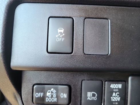 Used 2023 Toyota Tacoma SR5 image 31