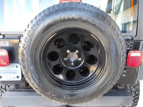 Used 2002 Jeep Wrangler SE AWD/4WD image 35