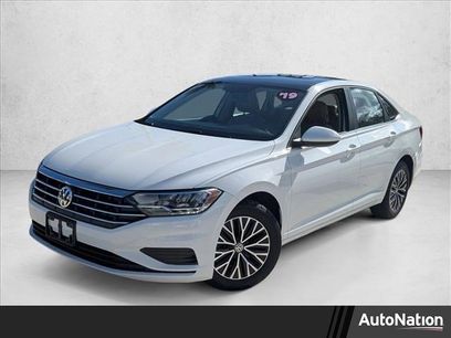 Used 2019 Volkswagen Jetta SE w/ Cold Weather Package