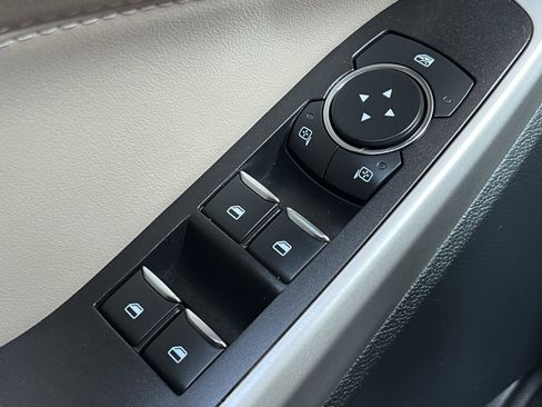 Used 2022 Ford Explorer XLT w/ Equipment Group 202A image 42