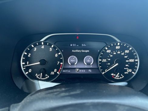 Used 2024 Nissan Frontier SL image 10