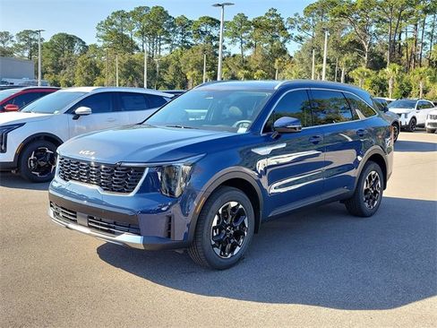 New 2026 Kia Sorento S image 3