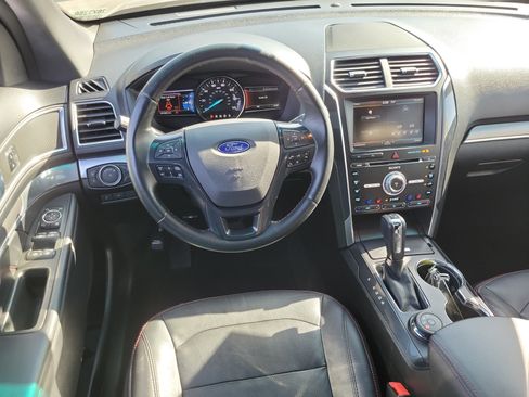 Used 2016 Ford Explorer Sport w/ Equipment Group 401A AWD/4WD image 4