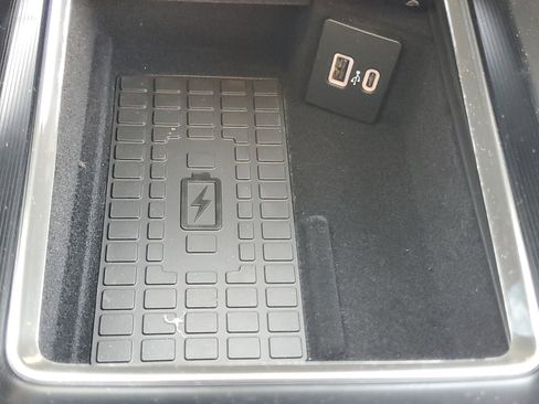 New 2026 Lincoln Corsair Premiere image 23