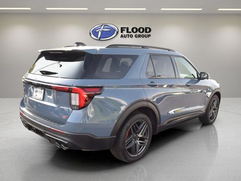 Certified 2025 Ford Explorer ST w/ Sun And Sound Package AWD/4WD image 4