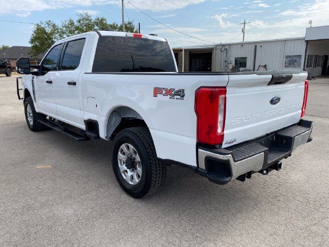 Used 2024 Ford F250 XLT w/ FX4 Off-Road Package AWD/4WD image 4