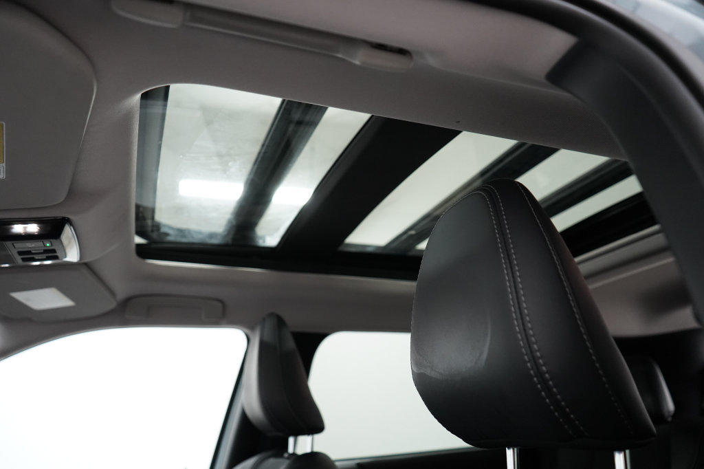 Used 2026 Mitsubishi Outlander AWD image 16