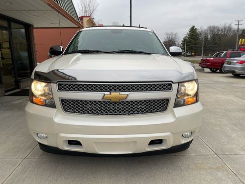 Used 2013 Chevrolet Avalanche LTZ image 5