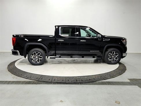 New 2026 GMC Sierra 1500 SLT w/ SLT Premium Plus Package image 8