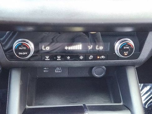Used 2023 Mitsubishi Outlander ES FWD image 21