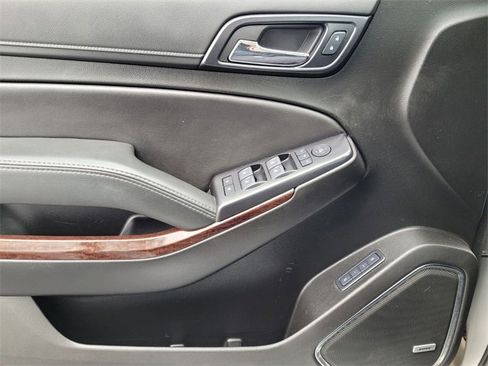 Used 2020 GMC Yukon SLT image 28