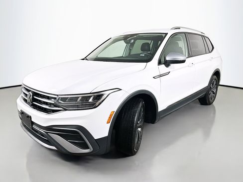 Used 2024 Volkswagen Tiguan Wolfsburg Edition image 3
