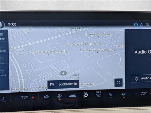 Used 2024 Lincoln Corsair Reserve image 12