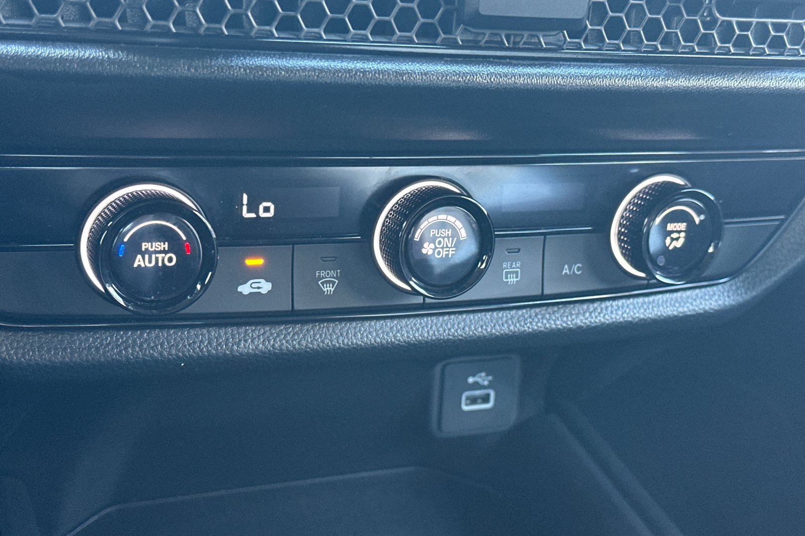 Certified 2025 Honda HR-V LX image 20