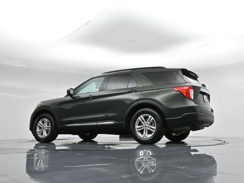 Certified 2022 Ford Explorer XLT image 56