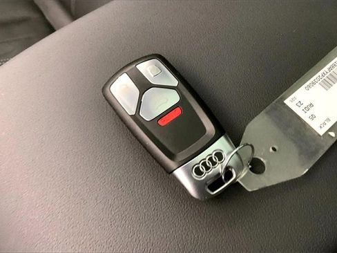 Certified 2023 Audi Q5 2.0T Premium Plus w/ Premium Plus Package image 11