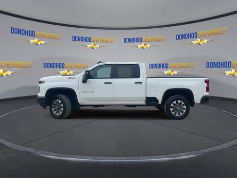 Used 2025 Chevrolet Silverado 2500 Custom w/ Z71 Off-Road Package AWD/4WD image 8