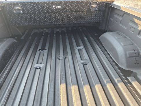 Used 2024 Chevrolet Silverado 2500 High Country w/ High Country Premium Package AWD/4WD image 26