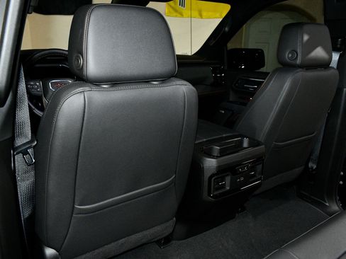 Used 2025 GMC Sierra 1500 AT4 w/ AT4 Premium Package image 15