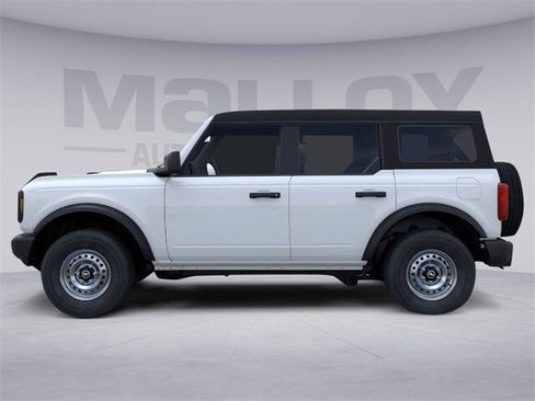 New 2025 Ford Bronco Base image 29