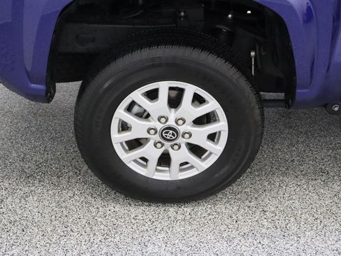Used 2025 Toyota Tacoma SR5 RWD image 6