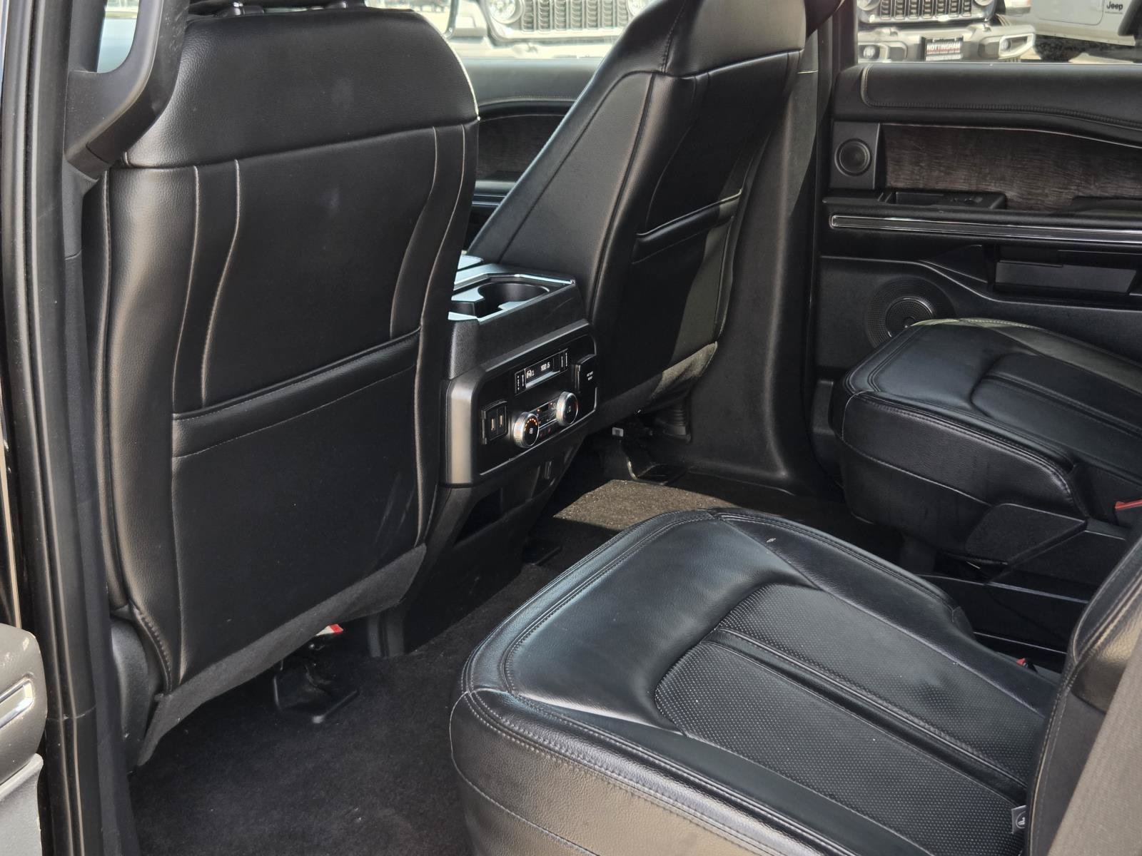 Used 2020 Ford Expedition Limited RWD image 30