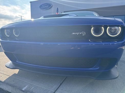 Used 2018 Dodge Challenger SRT Hellcat image 12
