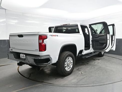 Used 2024 Chevrolet Silverado 2500 LTZ AWD/4WD image 43