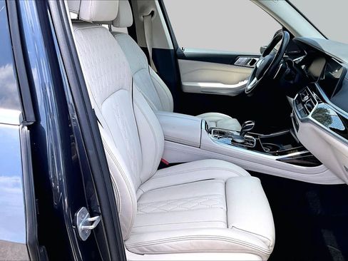 Used 2020 BMW X7 xDrive40i w/ Premium Package AWD/4WD image 9