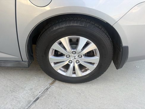Used 2016 Honda Odyssey EX-L image 32