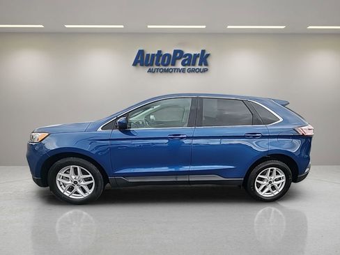 Certified 2023 Ford Edge SEL w/ Convenience Package AWD/4WD image 4