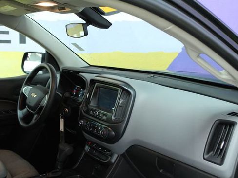 Used 2019 Chevrolet Colorado W/T w/ WT Convenience Package AWD/4WD image 10