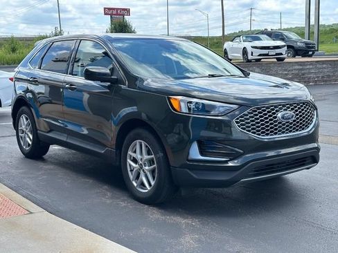 Used 2024 Ford Edge SEL AWD/4WD image 8