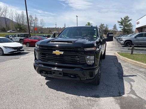 New 2026 Chevrolet Silverado 2500 Custom w/ Custom Value Package image 38